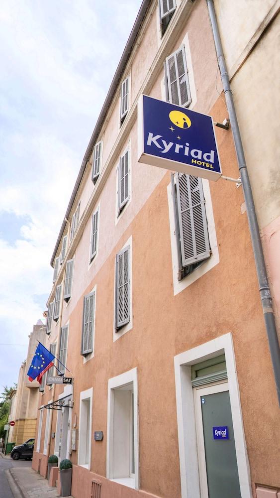 Kyriad Nimes Centre Exteriér fotografie